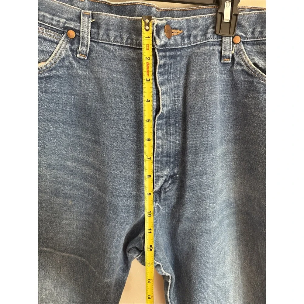 Wrangler Jeans Mens 38x32 Blue Straight 13MWZPW Western Cowboy Adult 100% Cotton